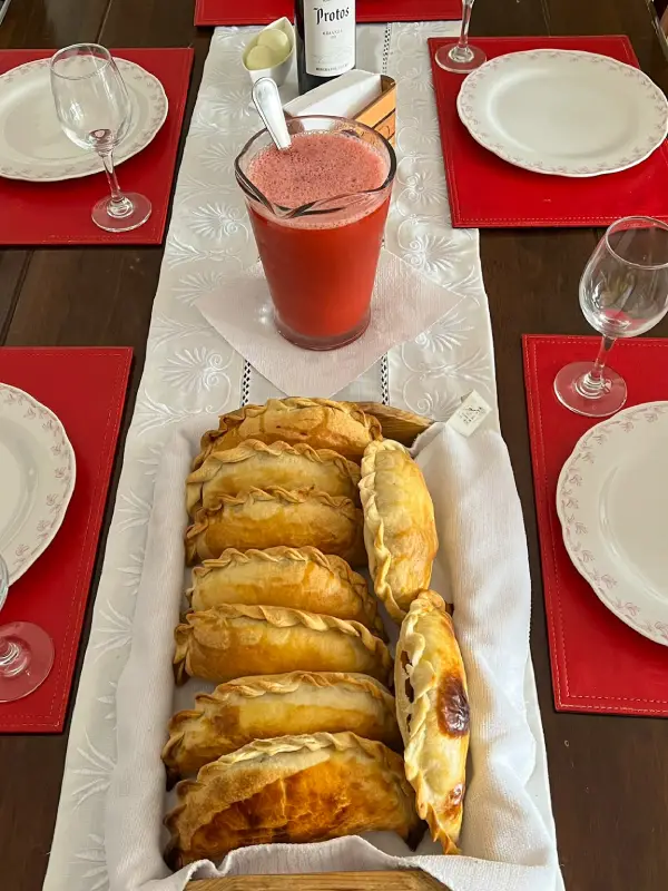 10-comidas-tipicas-de-chile-empanadas-de-pino