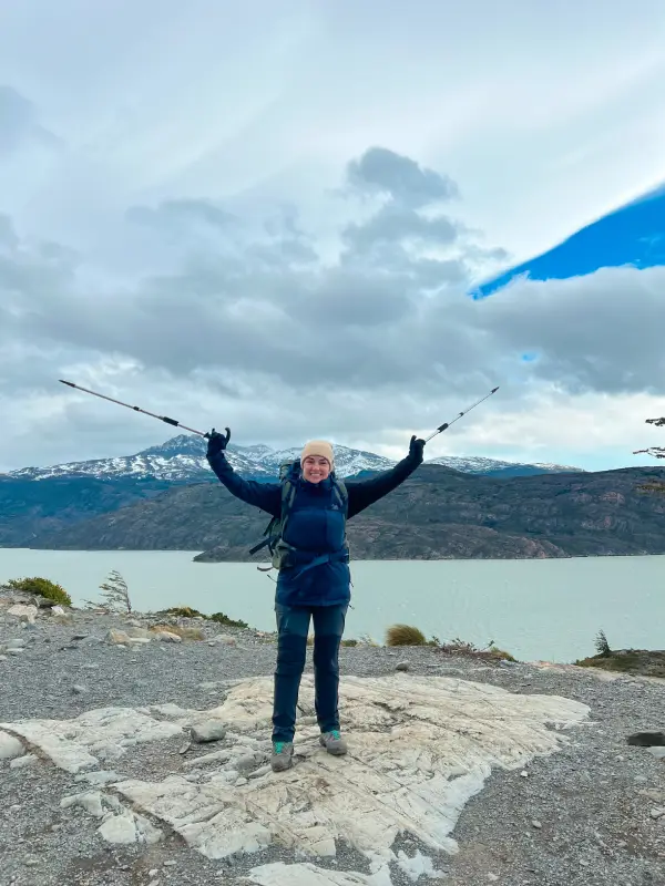 Circuito-W-en-Torres-del-Paine-Patagonia-Chile-lago-grey