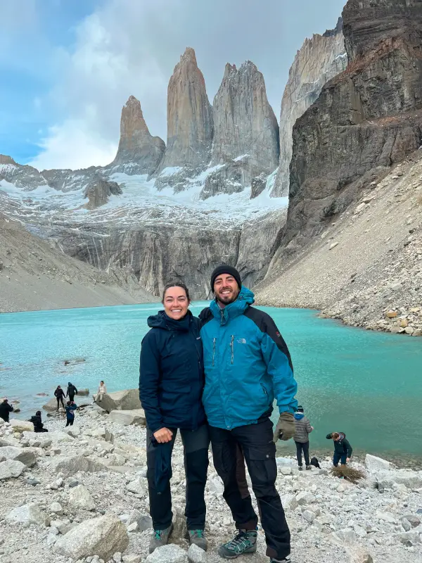 Circuito-W-en-Torres-del-Paine-Patagonia-Chile-mirador-base-torres-2
