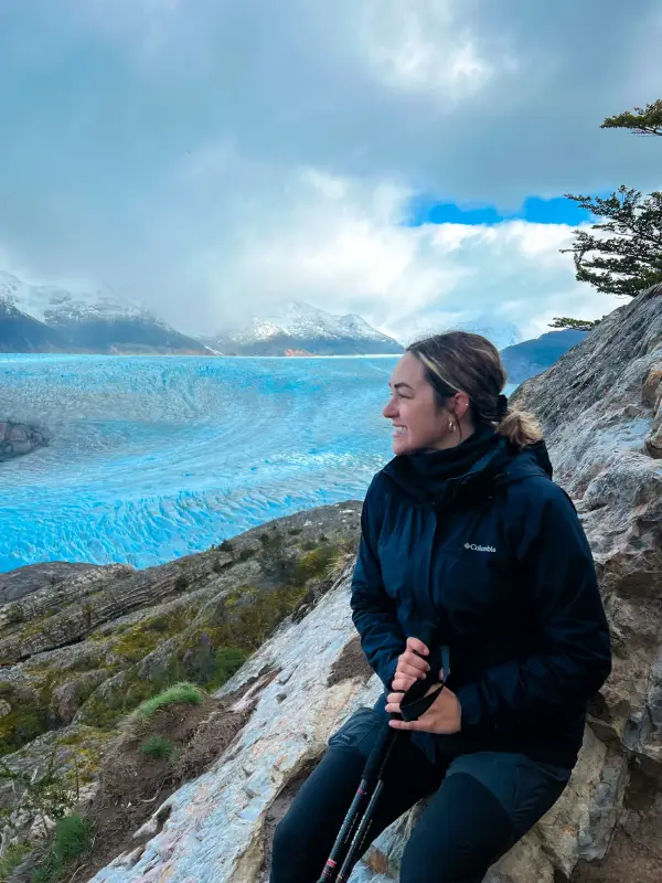 Circuito-W-en-Torres-del-Paine-Patagonia-Chile-mirador-glaciar-grey
