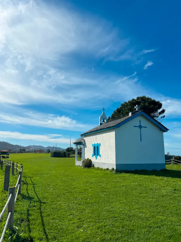 Zona-occidental-de-asturias-ermita-de-la-regalina-cadaveu