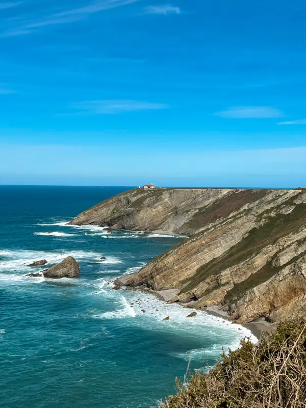 Imprescindibles-occidente-de-asturias-faro-cabo-vidio
