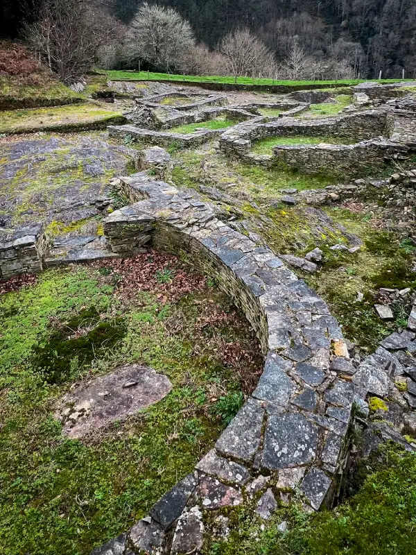 Imprescindibles-occidente-de-asturias-taramundi-os-castro