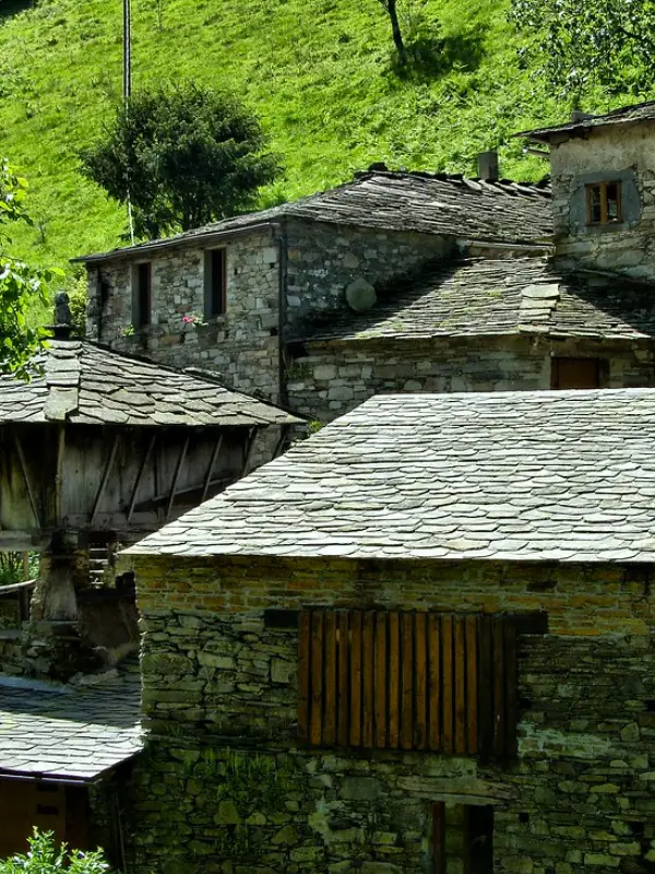 Imprescindibles-occidente-de-asturias-taramundi-os-teixois