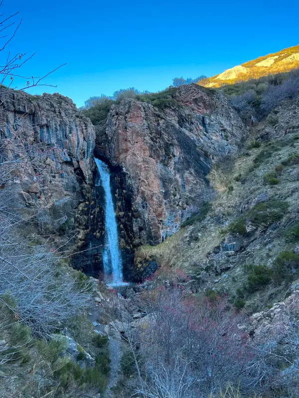 turismo-rural-en-palencia-cascada-mazobre