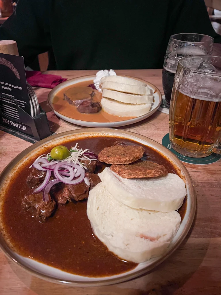 que-ver-y-hacer-en-praga-40-planes-platos-tradicionales