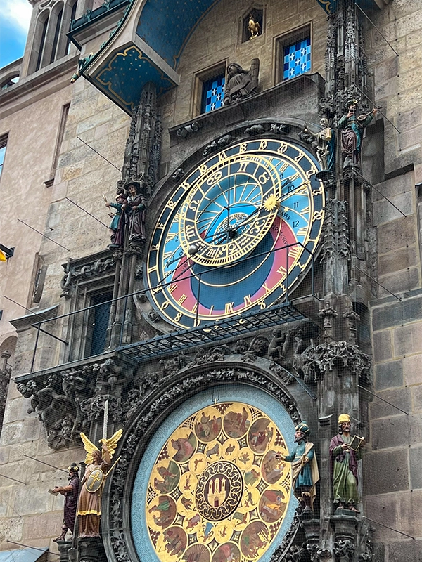 que-ver-y-hacer-en-praga-40-planes-reloj-astronomico-2