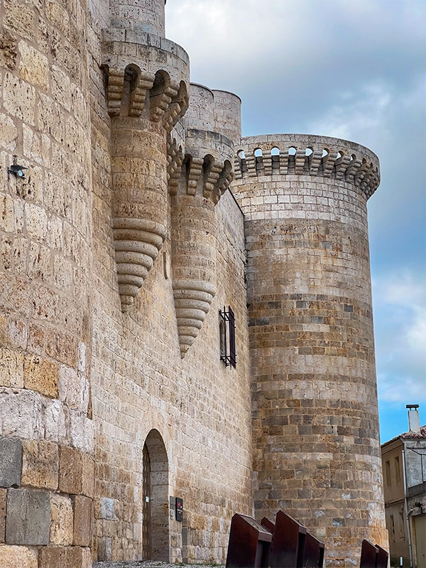 castillos-de-palencia-castillo-sarmiento-fuentes-valdepero castillos-de-palencia-castillo-sarmiento-fuentes-valdepero